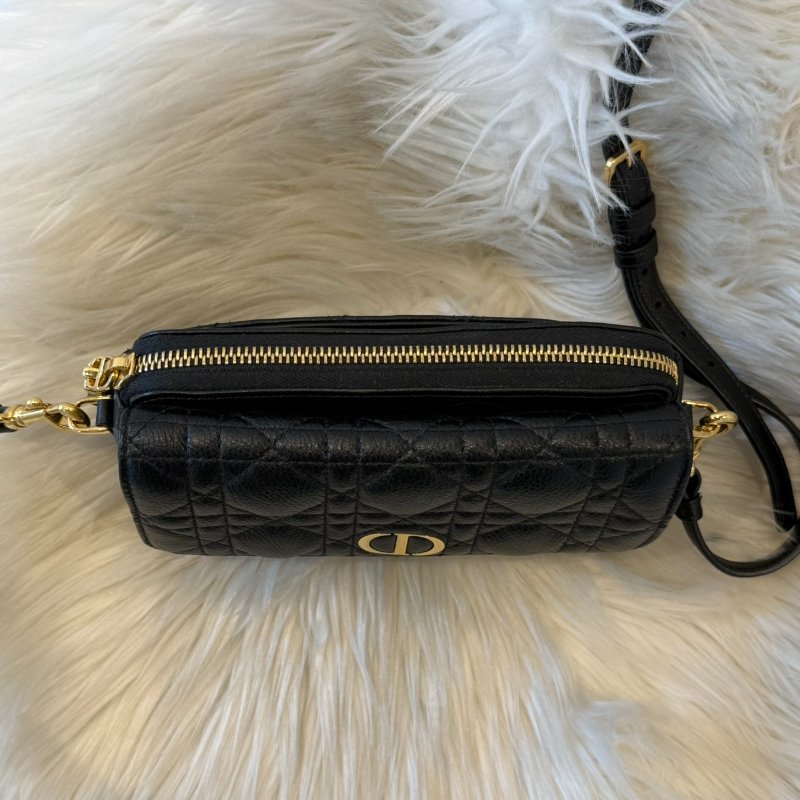 Dior Caro Pouch 斜背包 黑色金扣-3
