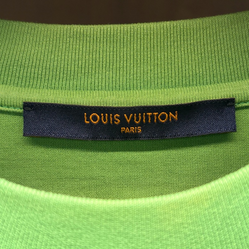 LV路易威登 LOUIS VUITTON 95新浮雕LOGO綠色S 短袖T恤-3