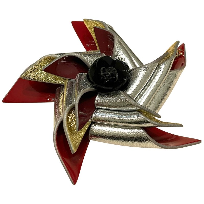 CHANEL 香奈兒 CRUISE 2026 系列 風車胸針 皮革 銀釦-3