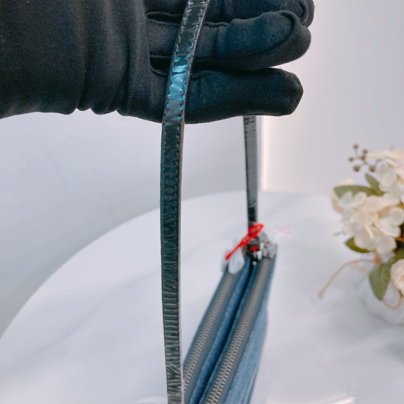 MS0665 Diesel 迪賽兩用包包 1DR Twin Logo Crossbody Bag Denim Blue-7