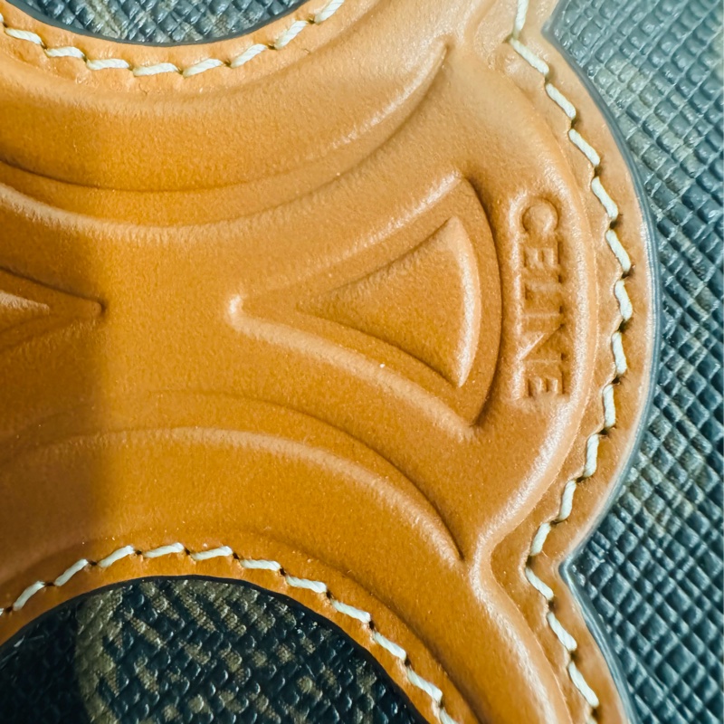 全新Celine 迷你 Cuir Triomphe 老花凱旋門相機包-5