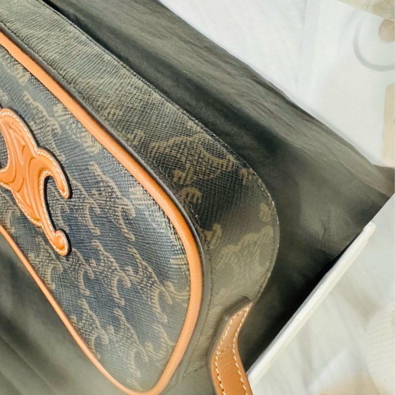 全新Celine 迷你 Cuir Triomphe 老花凱旋門相機包-12