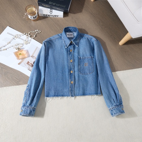 ❤️MIU MIU 2023款 復古水洗藍毛邊短款牛仔外套