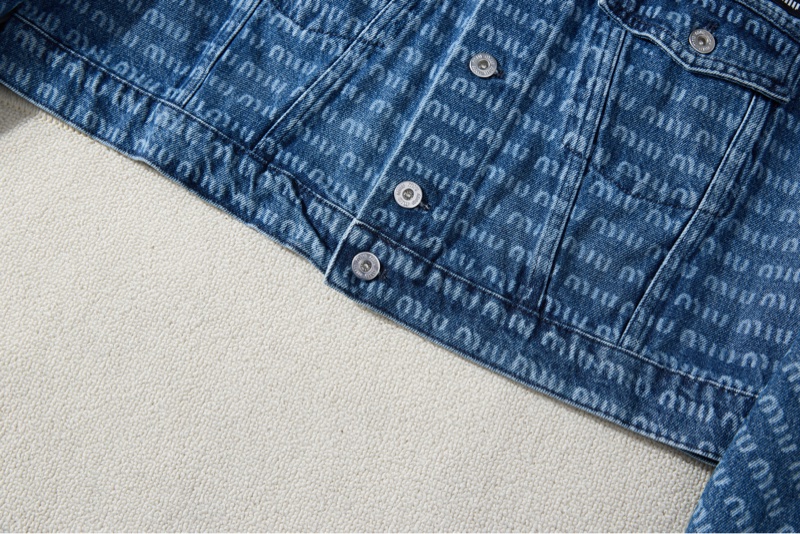 MIU MIU 經典滿印短款牛仔外套-3