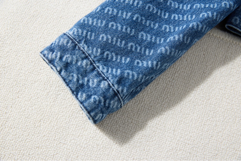 MIU MIU 經典滿印短款牛仔外套-4