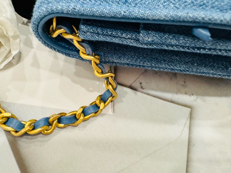 全新 CHANEL 可調式牛仔金球 晶片款WOC 全新閒置未使用-2