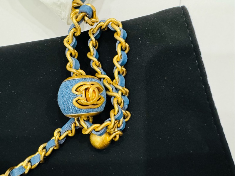 全新 CHANEL 可調式牛仔金球 晶片款WOC 全新閒置未使用-11