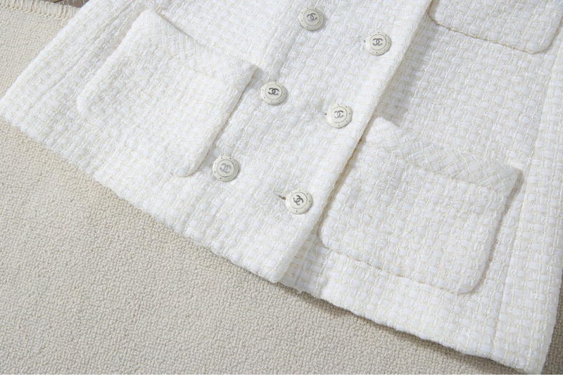 CHANEL 奶白粗花呢雙排扣中袖西裝外套-3