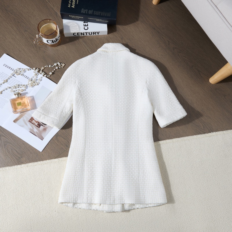 CHANEL 奶白粗花呢雙排扣中袖西裝外套-6