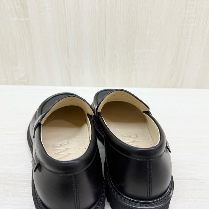 LOEWE黑色牛皮BLAZE樂福鞋-6