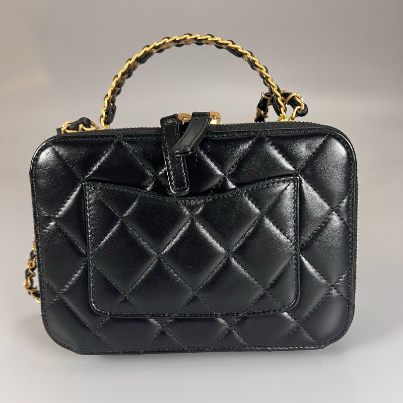 CHANEL 化妝盒小牛皮黑 晶片款-1