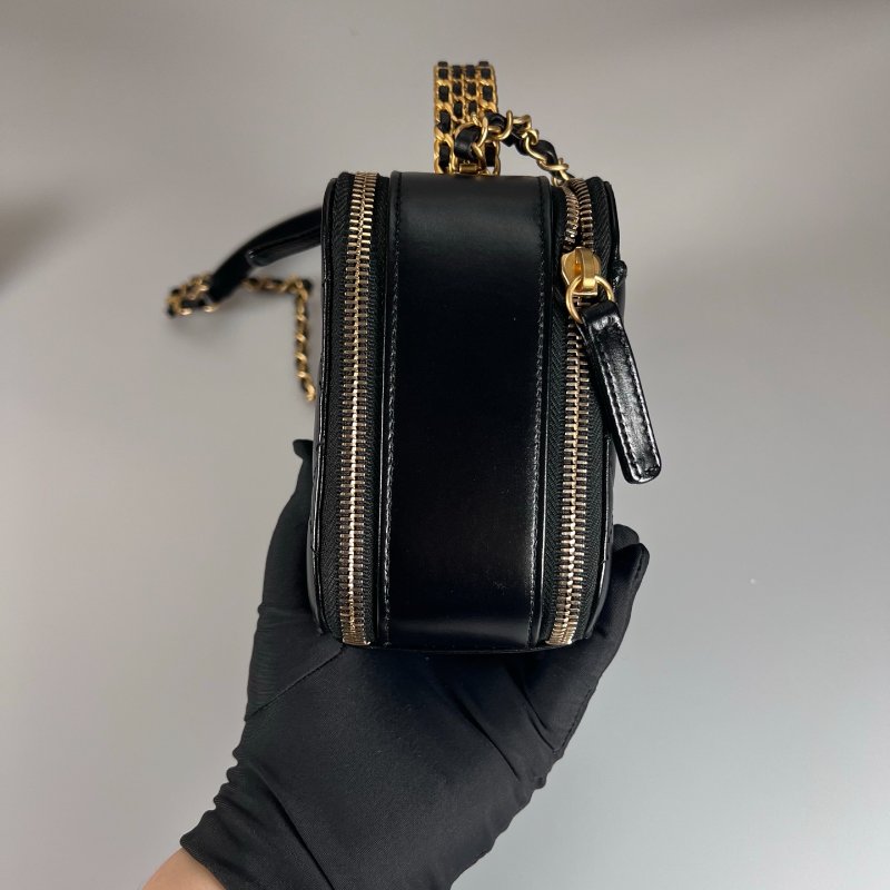 CHANEL 化妝盒小牛皮黑 晶片款-3