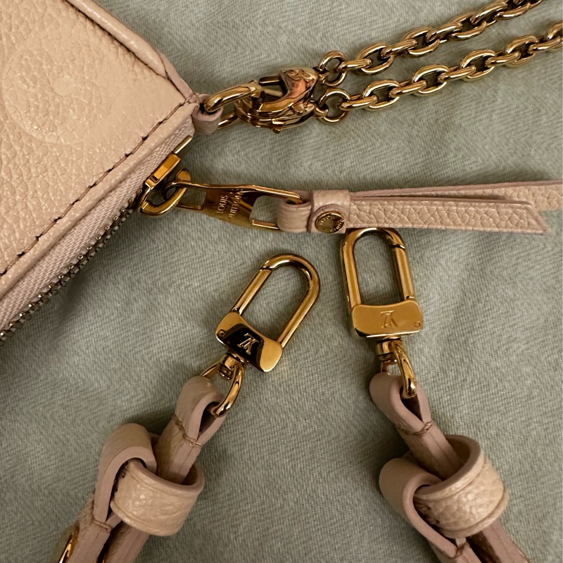 LV easupouch-10