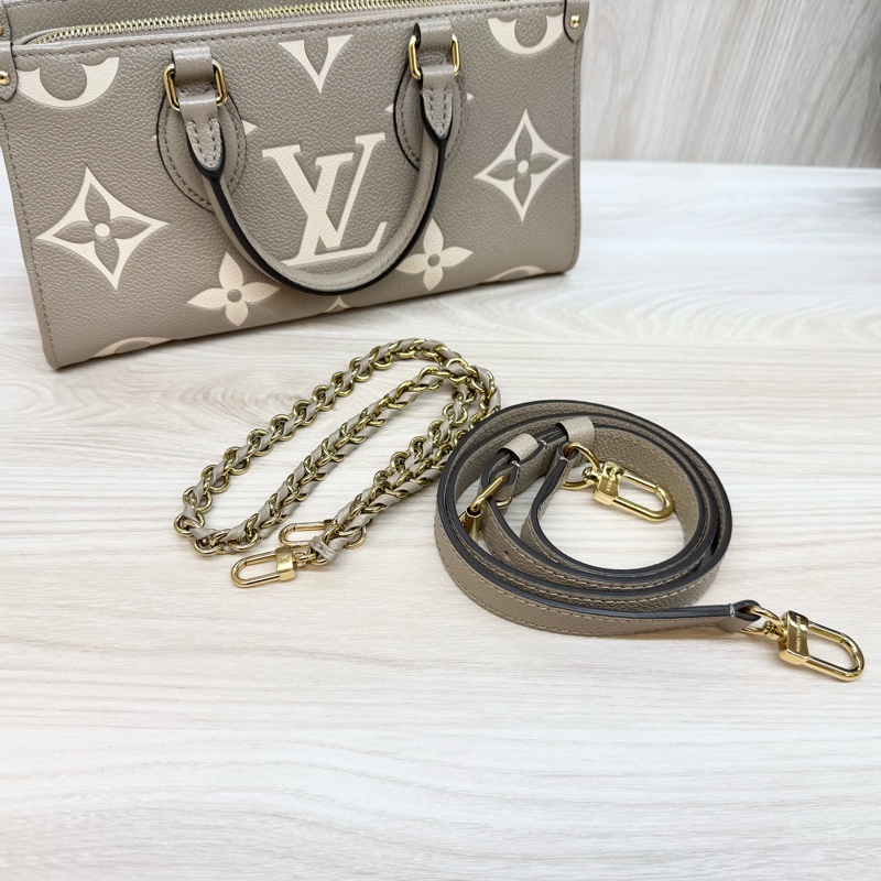 LV 斑鳩灰OnTheGo East West包/M23641-14