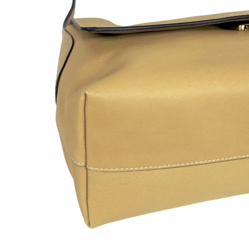 COACH Chelsea 30 肩背包-11