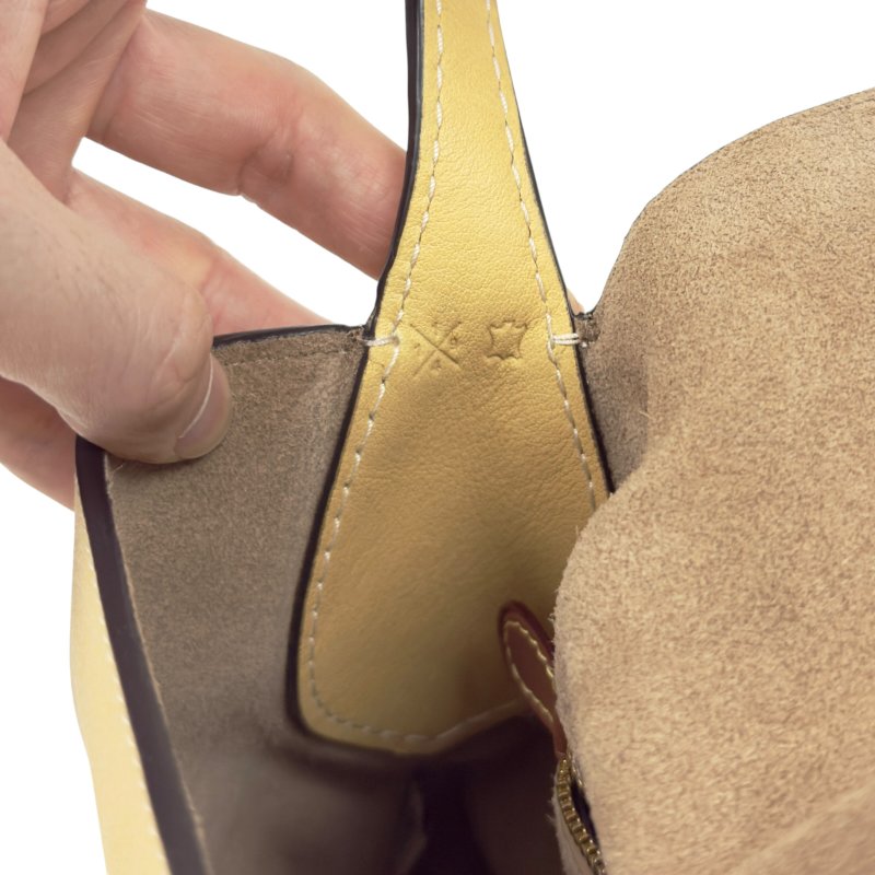 COACH Chelsea 30 肩背包-23