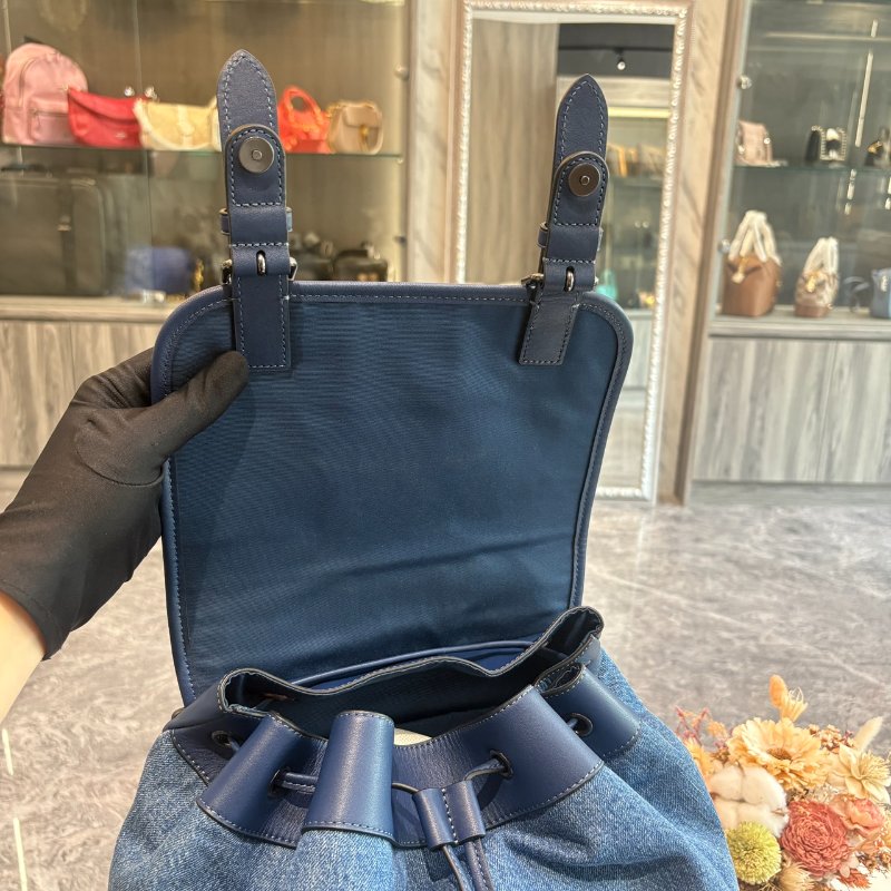 *SHIHNA名牌精品* COACH Surint 藍色牛仔褲拼色 signature後背包-4