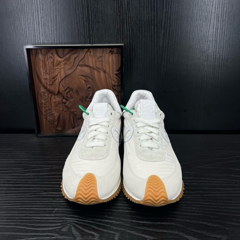 羅意威 runner 白 碼數 39 碼-1