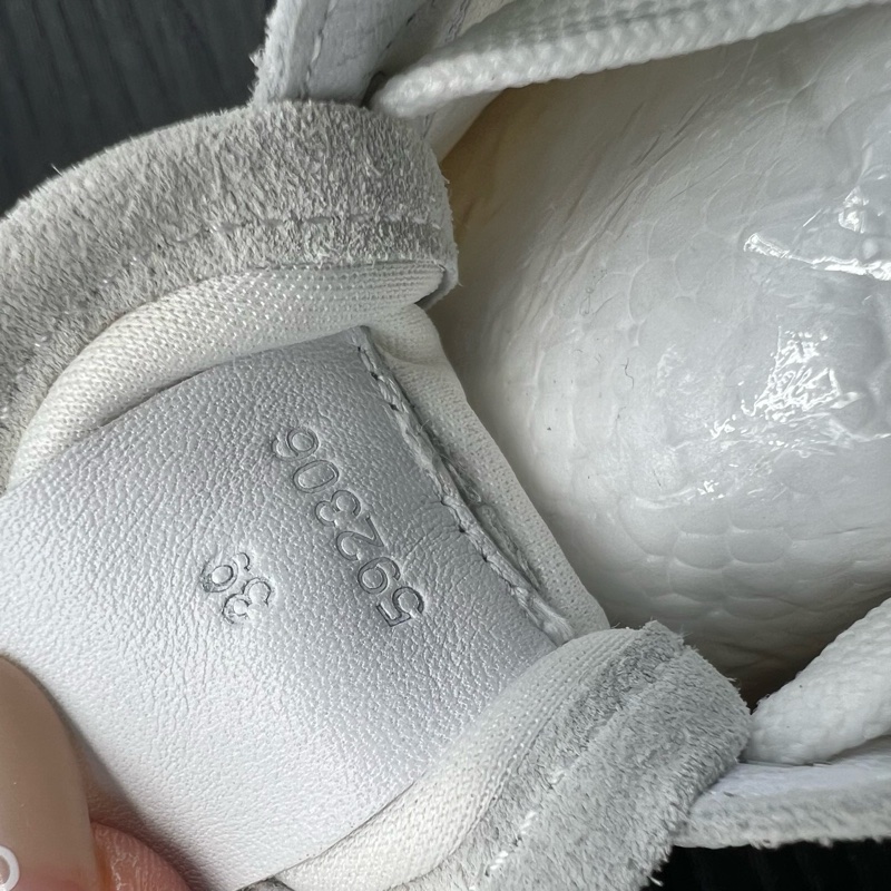 羅意威 runner 白 碼數 39 碼-7