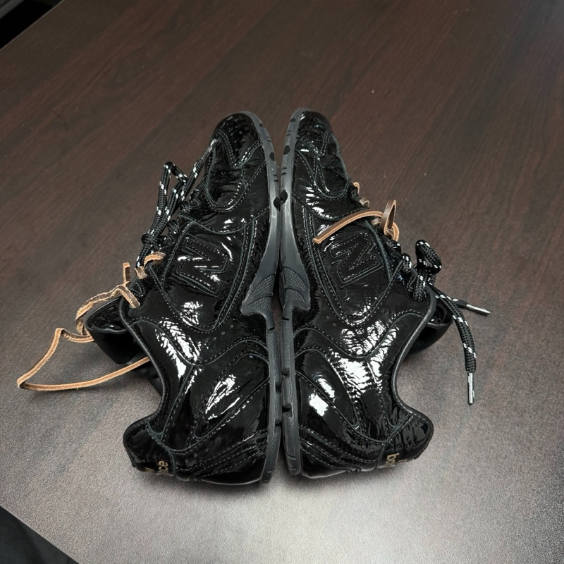 miumiu繆繆 nb聯名530薄底鞋德訓鞋 漆皮黑 35.5碼-5