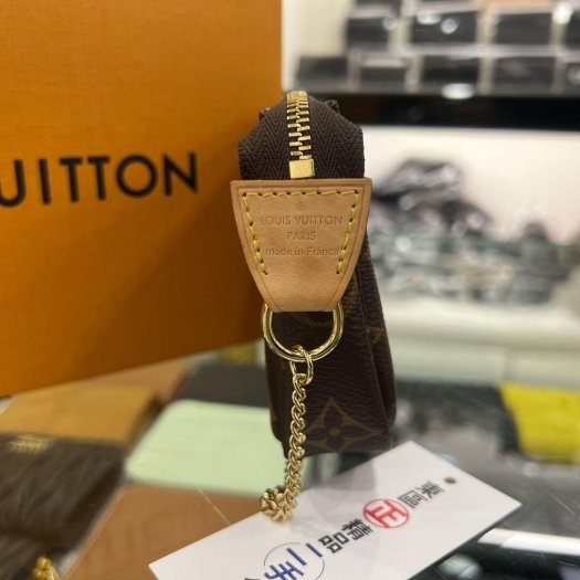 東區正精品㊣LV M58009 原花一字拉鍊腋下包金鍊手提包 RZ6364-3