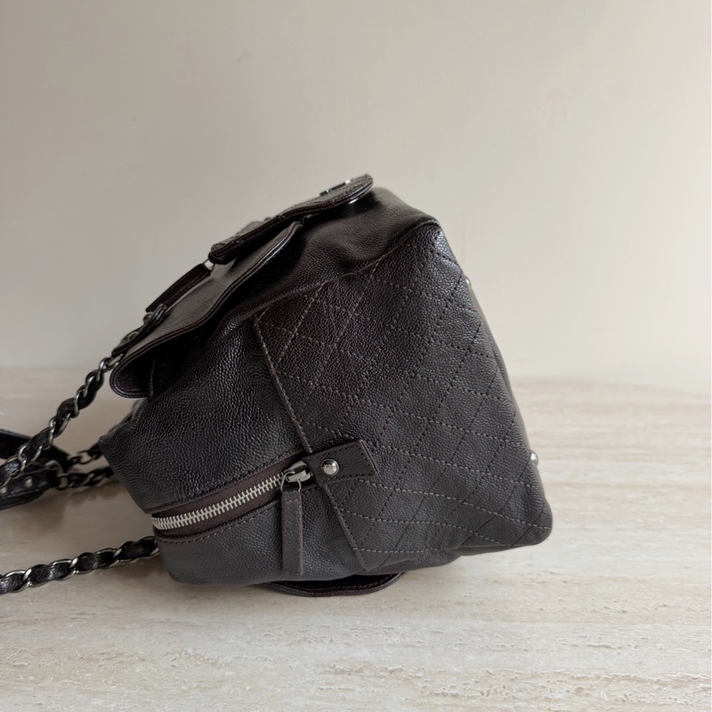 Chanel香奈兒巧克力色魚子醬機車包-3