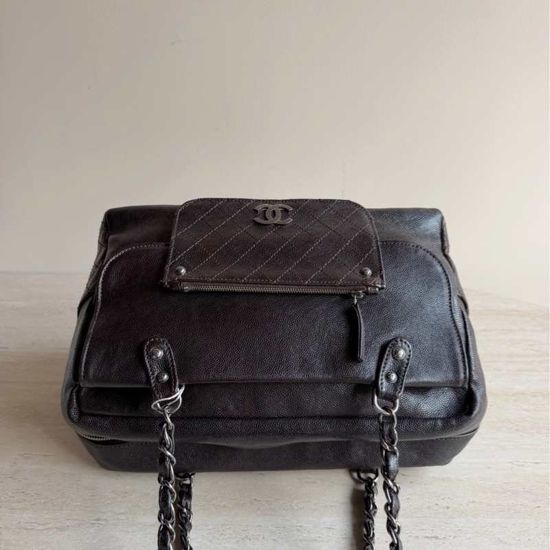 Chanel香奈兒巧克力色魚子醬機車包-4