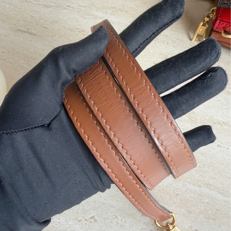 LV路易威登Millefeuille老花拼紅色手提包-6