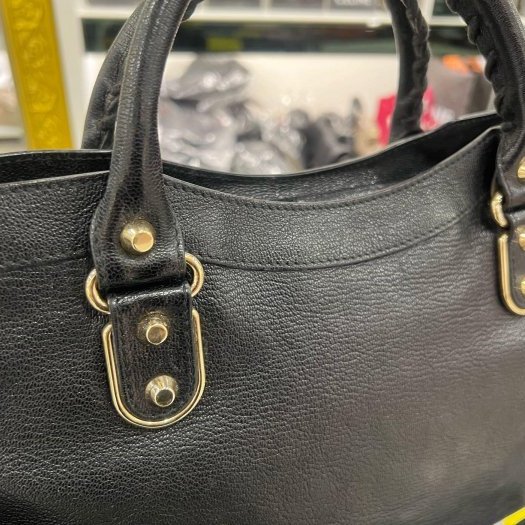 東區正精品㊣BALENCIAGA 115748 CITY 巴黎世家黑色山羊皮金邊金釦機車包肩背包手提包 RZ6365-10
