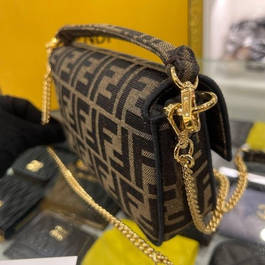 東區正精品㊣FENDI 8BS017 baguette 近全新咖啡色緹花布 FF LOGO 斜背包手提包法棍包兩用包 RZ6379-5