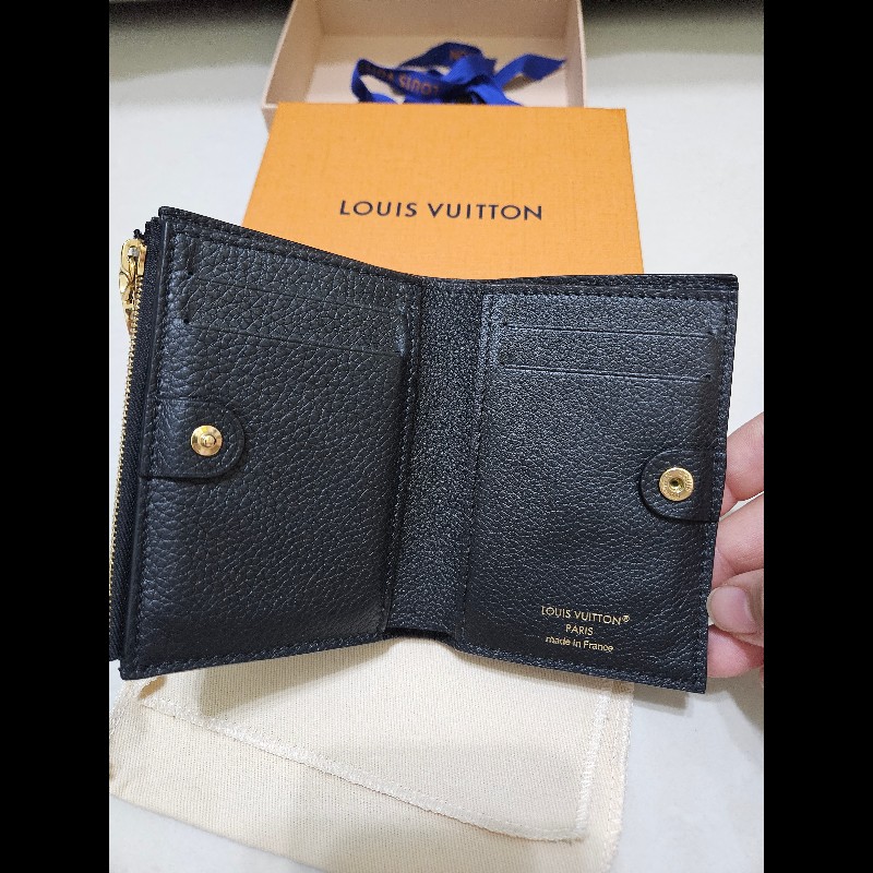 LV Lisa 錢包-9