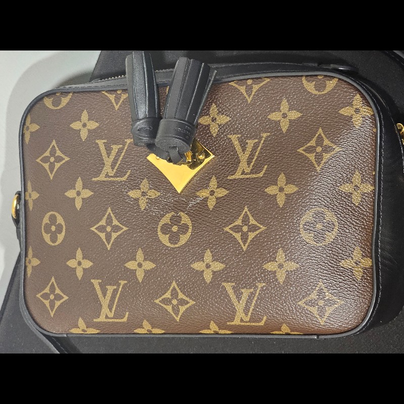 LV Louis Vuitton M43555經典花文黑色流蘇相機斜背包-12
