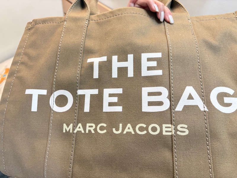 Marc Jacobs 大托特包 咖綠-9