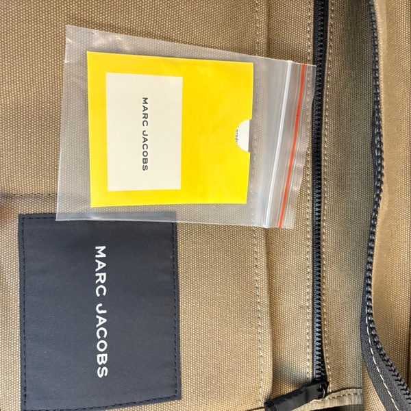 Marc Jacobs 大托特包 咖綠-17