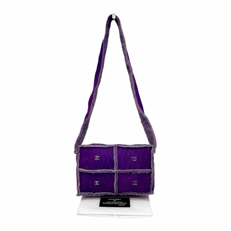 「JL精品代購」9新 Chanel紫色羊羔毛8個logo小斜挎包-0