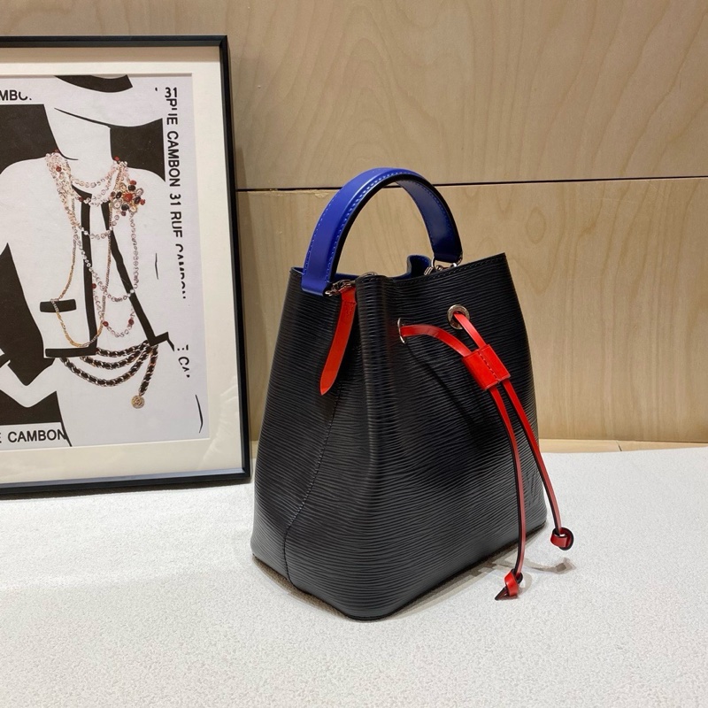 LV 路易威登 Neonoe bb 拼色水波紋水桶包,新款bb號-3