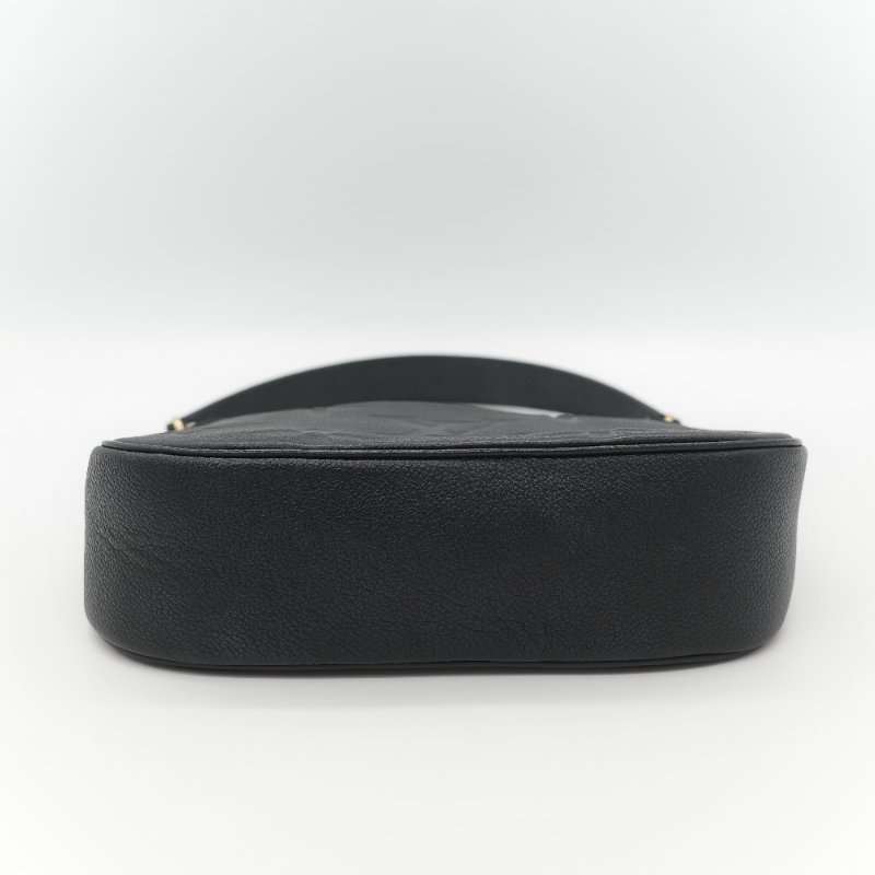 Louis Vuitton 路易威登 BAGATELLE M46002 黑色全皮 壓紋 彎月包 牛角包 斜背包 單肩包-7