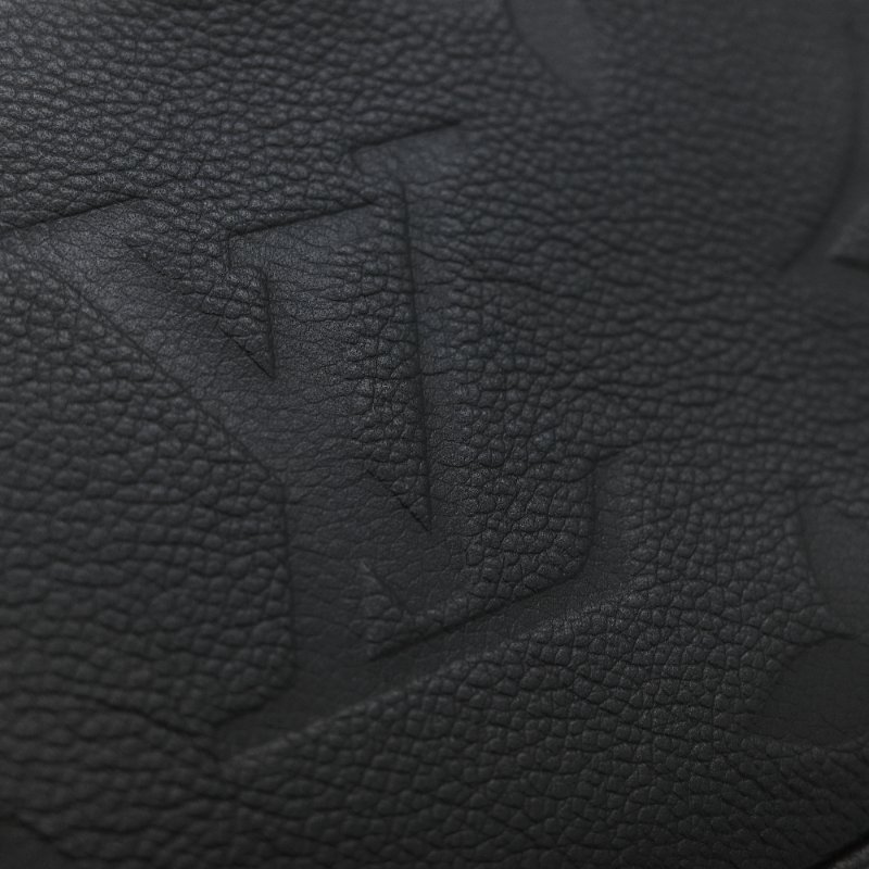 Louis Vuitton 路易威登 BAGATELLE M46002 黑色全皮 壓紋 彎月包 牛角包 斜背包 單肩包-11