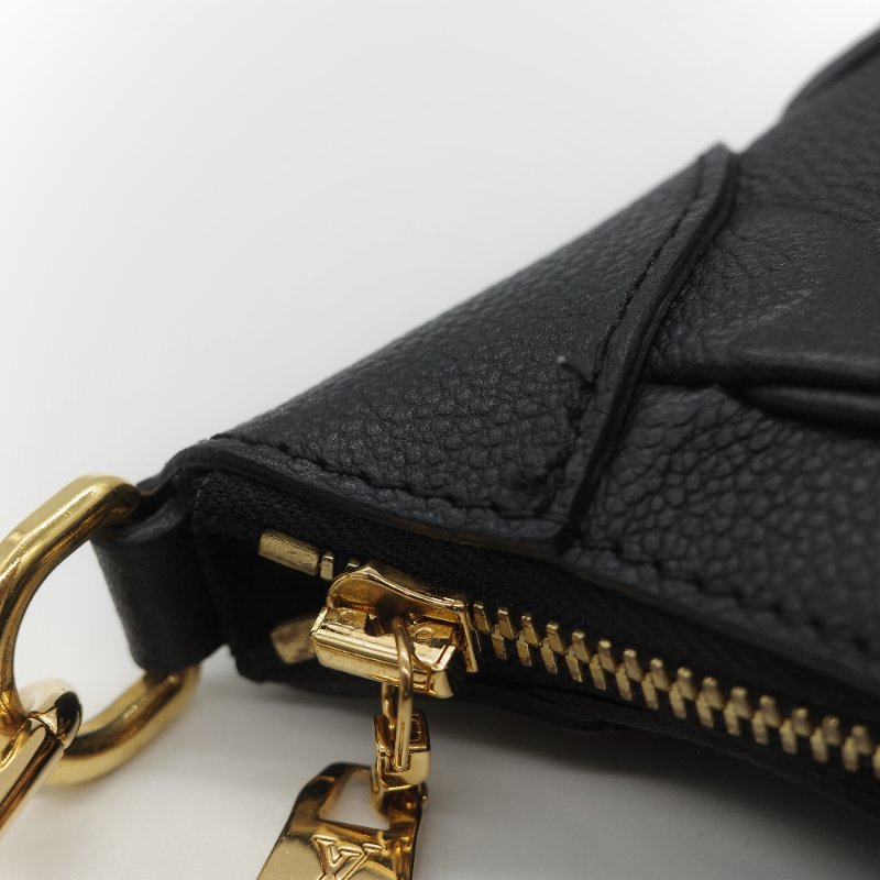 Louis Vuitton 路易威登 BAGATELLE M46002 黑色全皮 壓紋 彎月包 牛角包 斜背包 單肩包-13