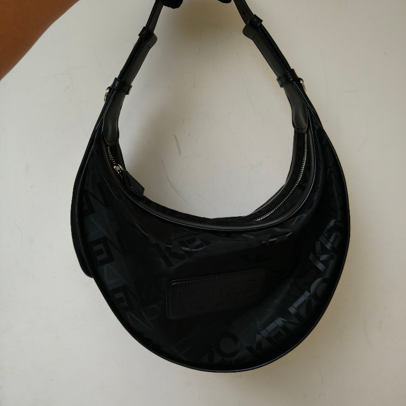 【全新】㊣✨Kenzo✨高田賢三 皮革 帆布 滿版 半月包 腋下包 肩背包 斜背包/二手精品/二手包/保證正品-1