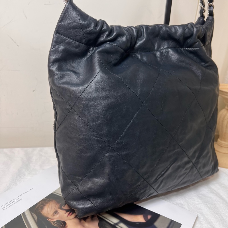 ෆ Chanel 22bag黑銀垃圾袋小號-18