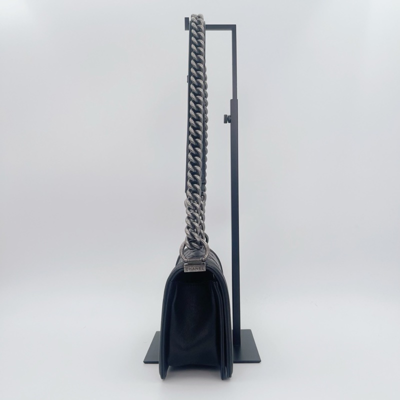 「JL精品代購」香奈兒黑銀羊皮外縫線leboy小號-6