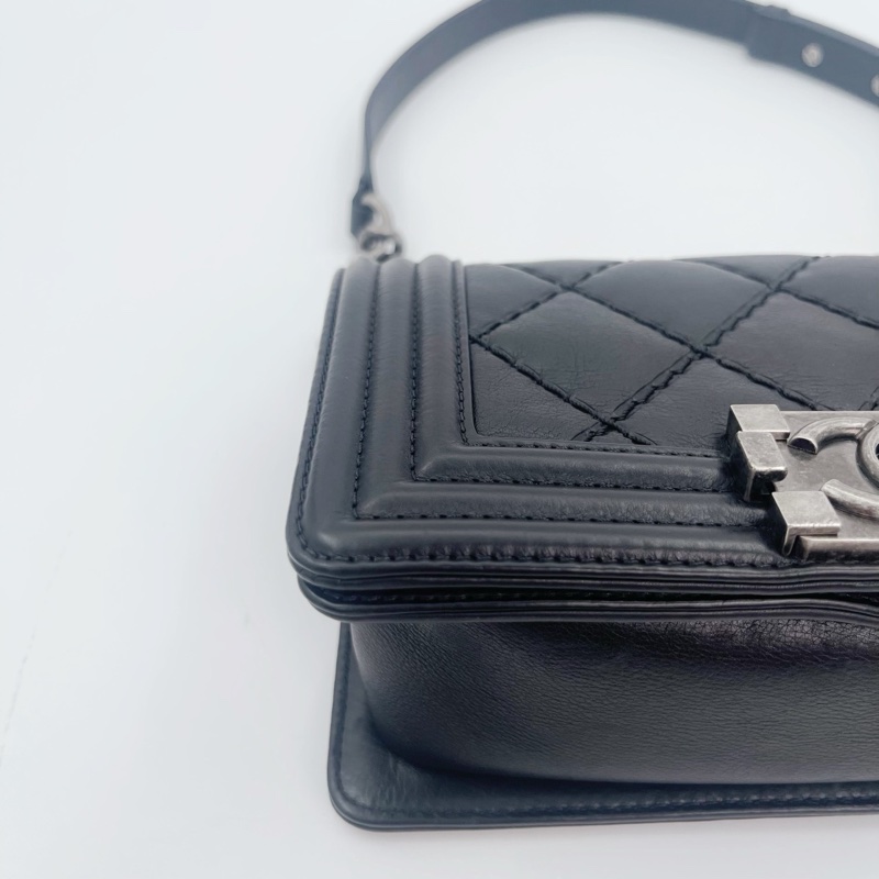 「JL精品代購」香奈兒黑銀羊皮外縫線leboy小號-9