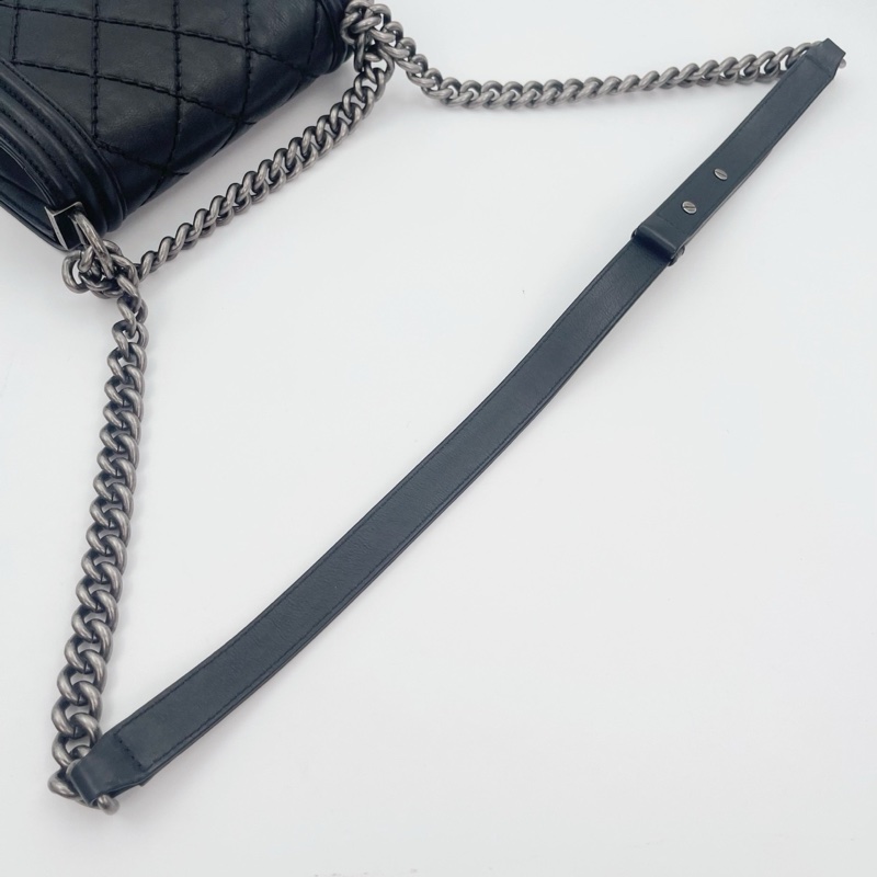 「JL精品代購」香奈兒黑銀羊皮外縫線leboy小號-20