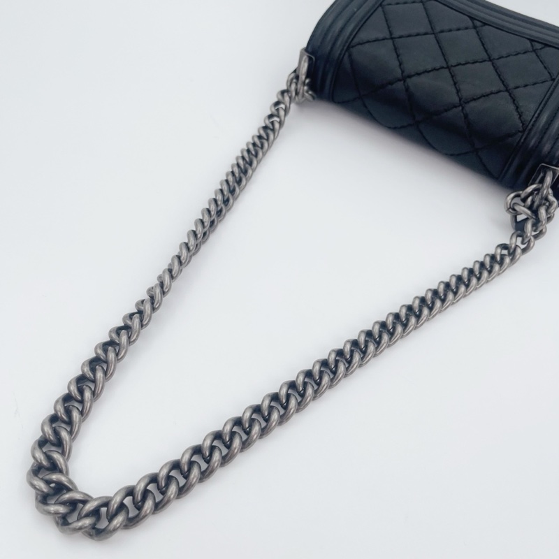 「JL精品代購」香奈兒黑銀羊皮外縫線leboy小號-22