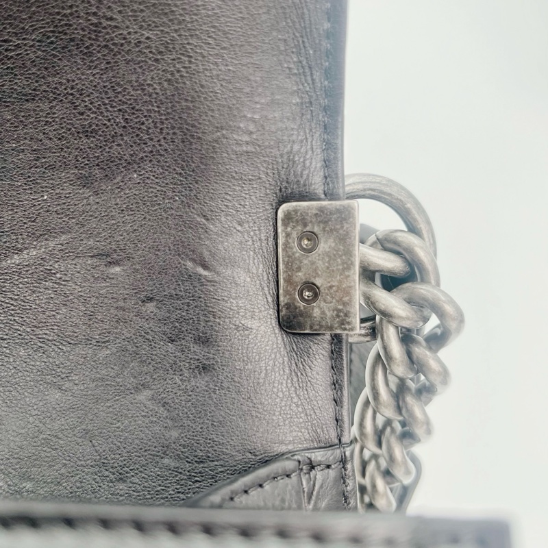 「JL精品代購」香奈兒黑銀羊皮外縫線leboy小號-27