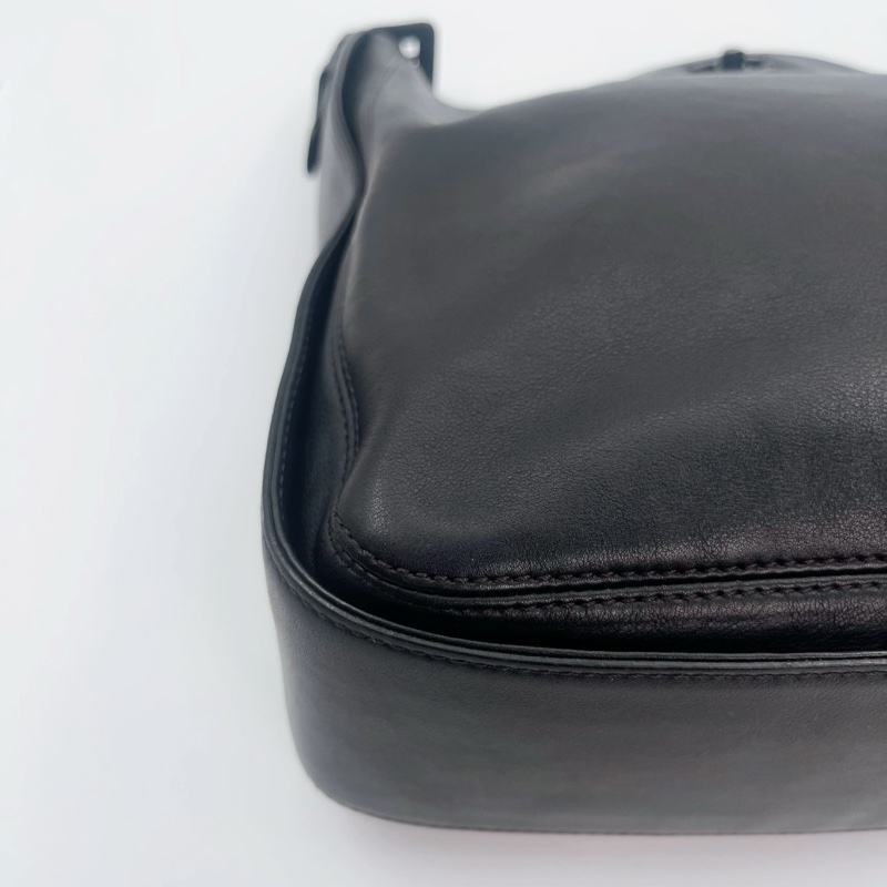 「JL精品代購」香奈兒So Black黑武士羊皮單肩斜挎托特包-10