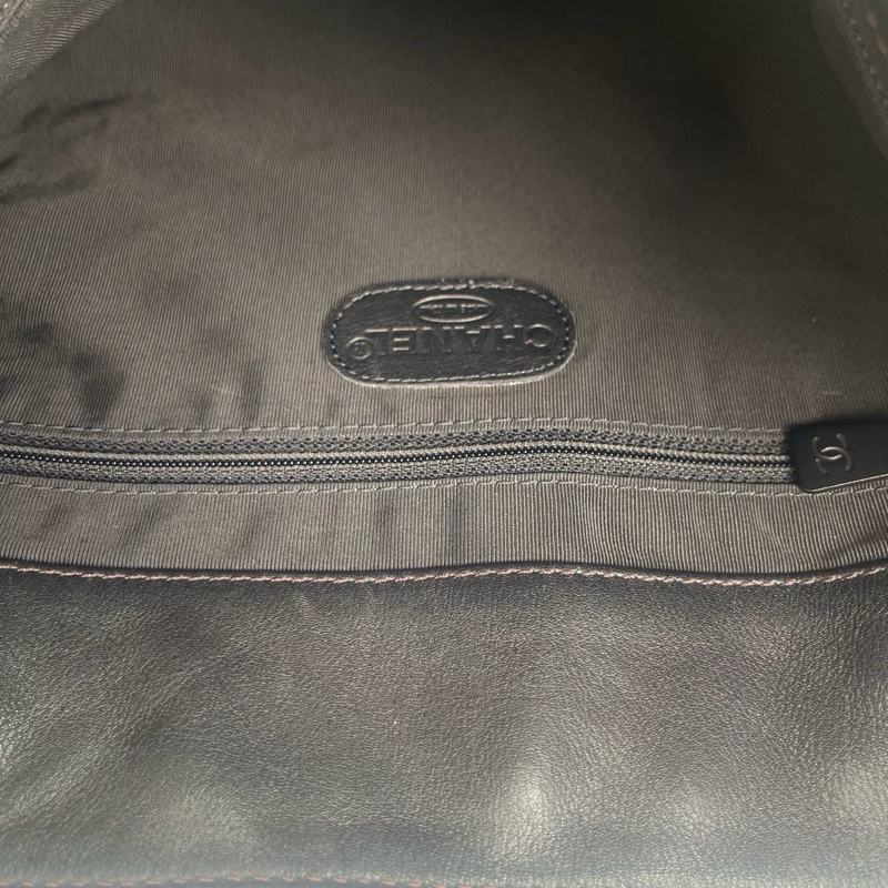 「JL精品代購」香奈兒So Black黑武士羊皮單肩斜挎托特包-21