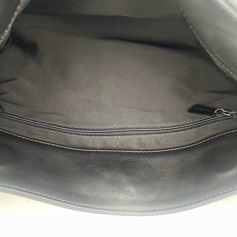 「JL精品代購」香奈兒So Black黑武士羊皮單肩斜挎托特包-25