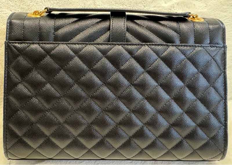 ENVELOPE粒面絎縫皮革中型信封袋-3